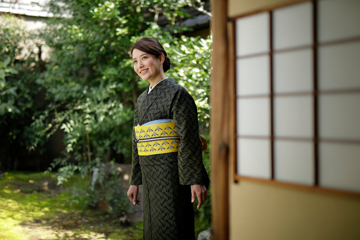美しいキモノ2018年春号にて女優の竹内結子さんに弊社帯をご着用