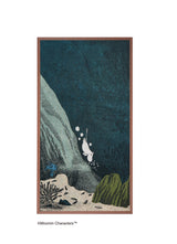 ＜MOOMINコラボ＞西陣織額装「MOOMIN’s Treasure Dive-ムーミンの宝探しダイブ-」